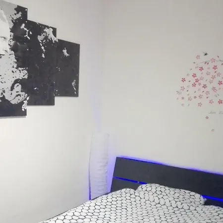 Brand New In Fiera Apartment *