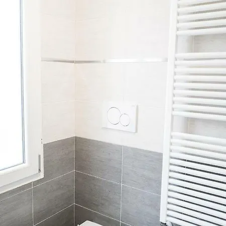 Brand New In Fiera Apartment *
